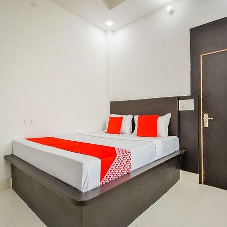 Oyo 43505 Hotel The White House Hisar Bagian luar foto