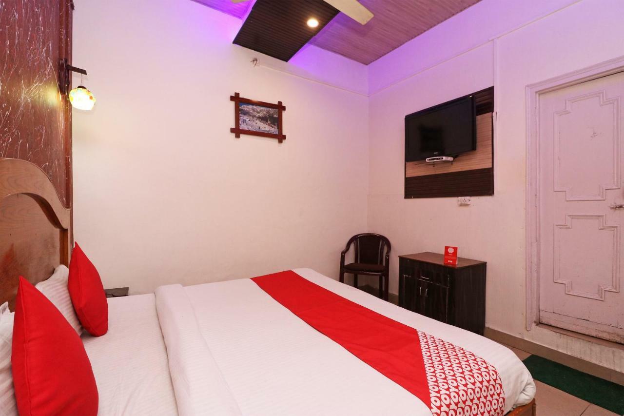 Oyo 43505 Hotel The White House Hisar Bagian luar foto